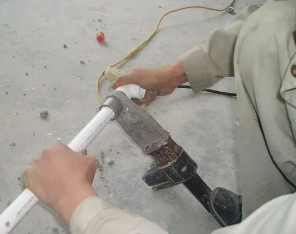 独山子漏水维修电话